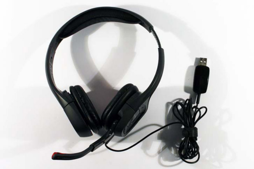 Plantronics Audio 655 headphones with Microphone