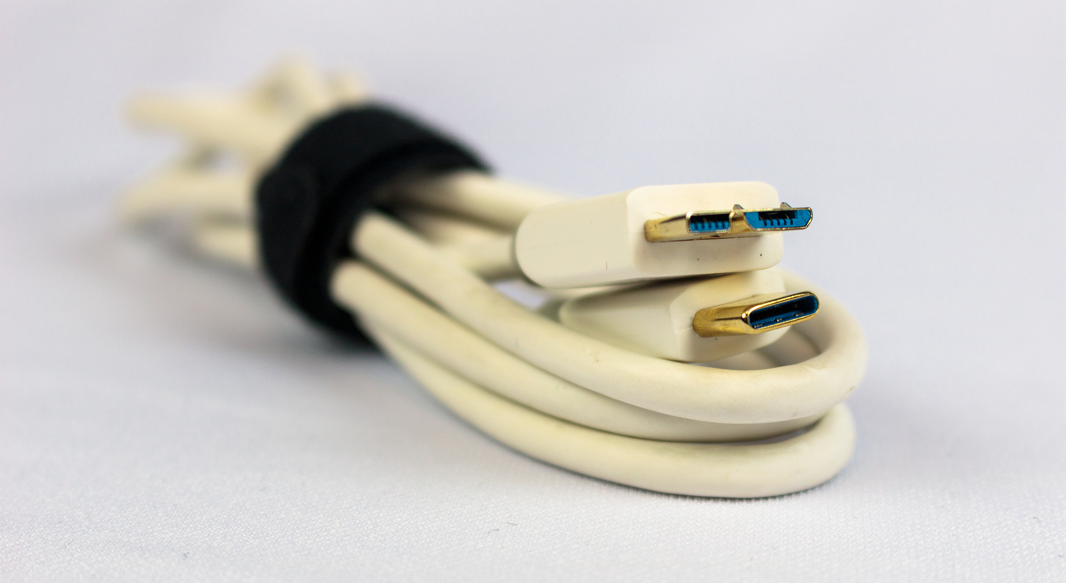 USB C to Micro-B cable